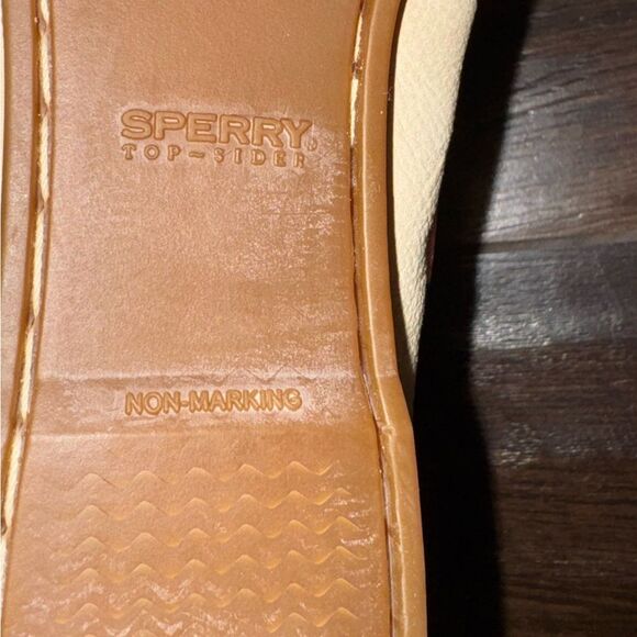 Sperry Top-Sider Angelfish Boat Shoes Beige Leather Gold Laces NWT SZ 8.5 - Picture 4 of 13